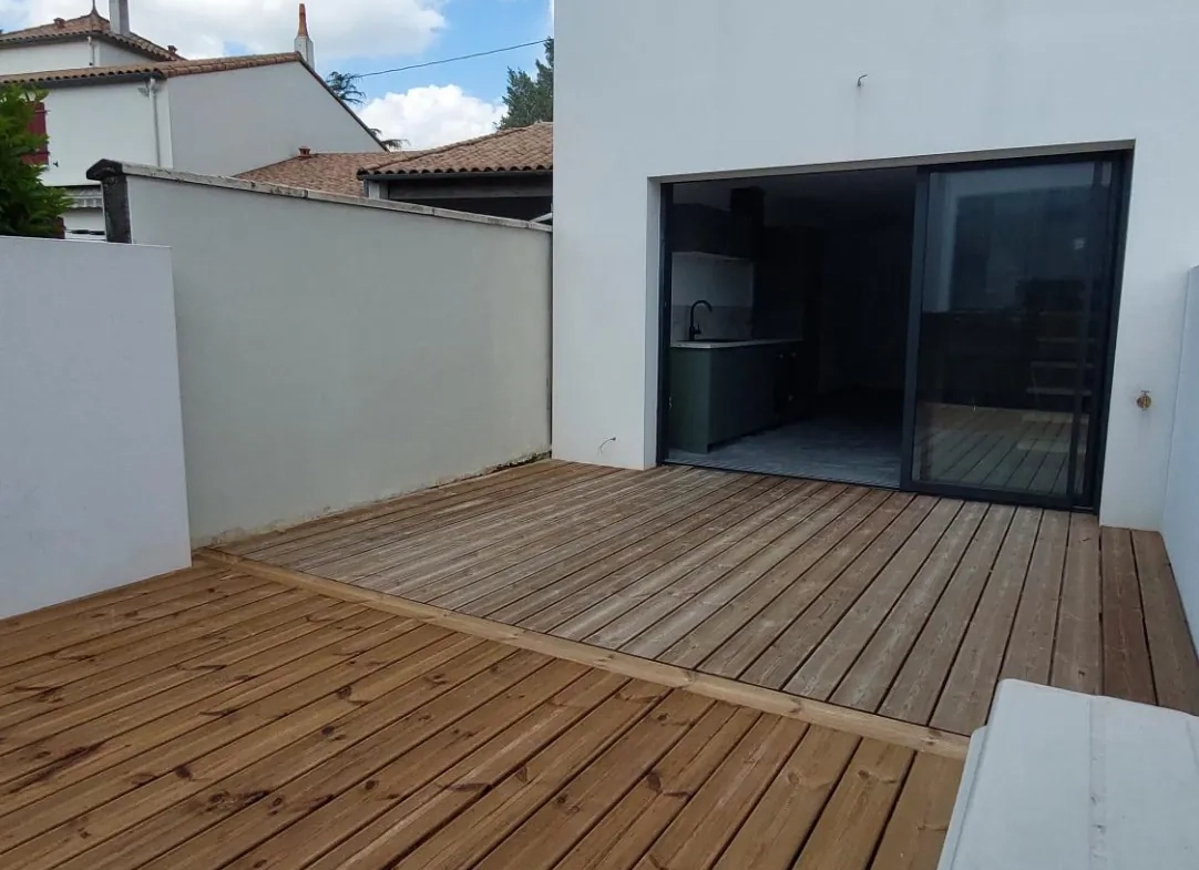 Appartement neuf de 62 m² avec terrasse et parking à Niort dans le secteur Les Brizeaux 