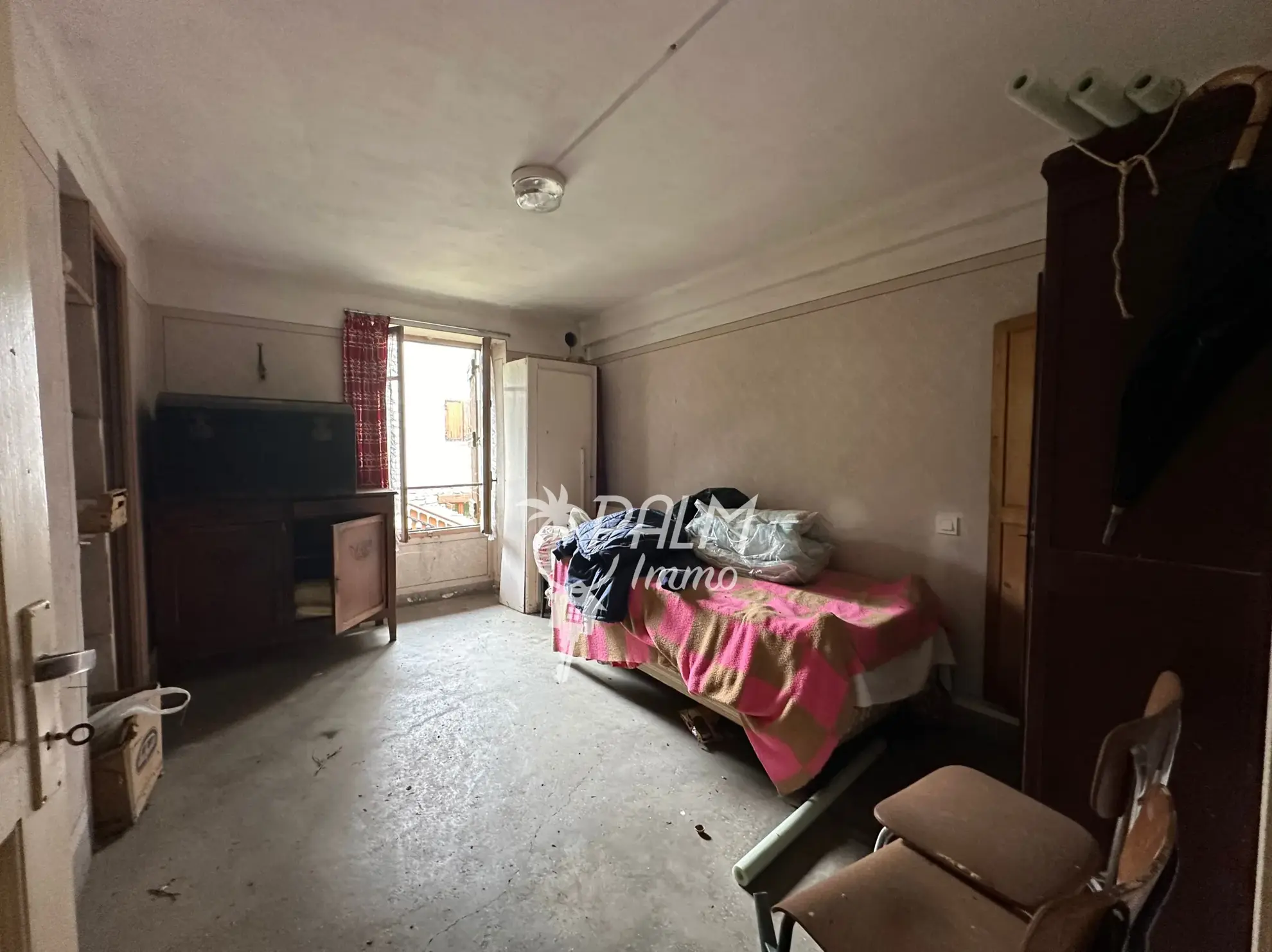 Maison en pierre à rénover avec terrain à Saint-Etienne-de-Tinée, vue montagne 