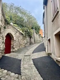 Studio rénové à Meulan-en-Yvelines avec rendement locatif de 8% - Investissement idéal 