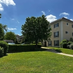 Charmant T2 en centre-ville de Magny-le-Hongre avec parking et balcon