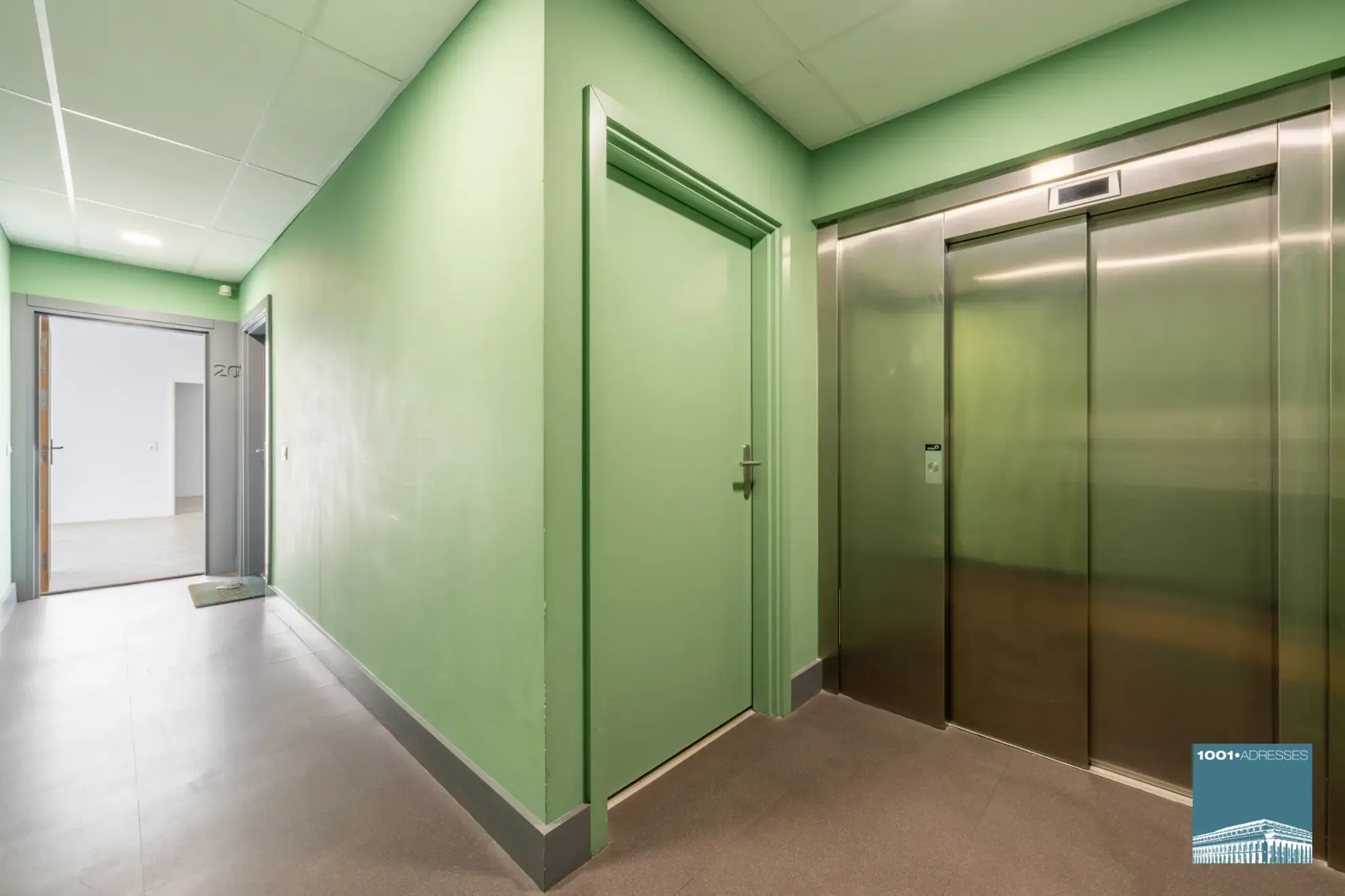Appartement 2 pièces avec balcon, parking à Cenon en résidence récente 