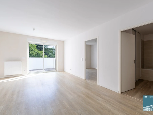 Appartement 2 pièces avec balcon, parking à Cenon en résidence récente 