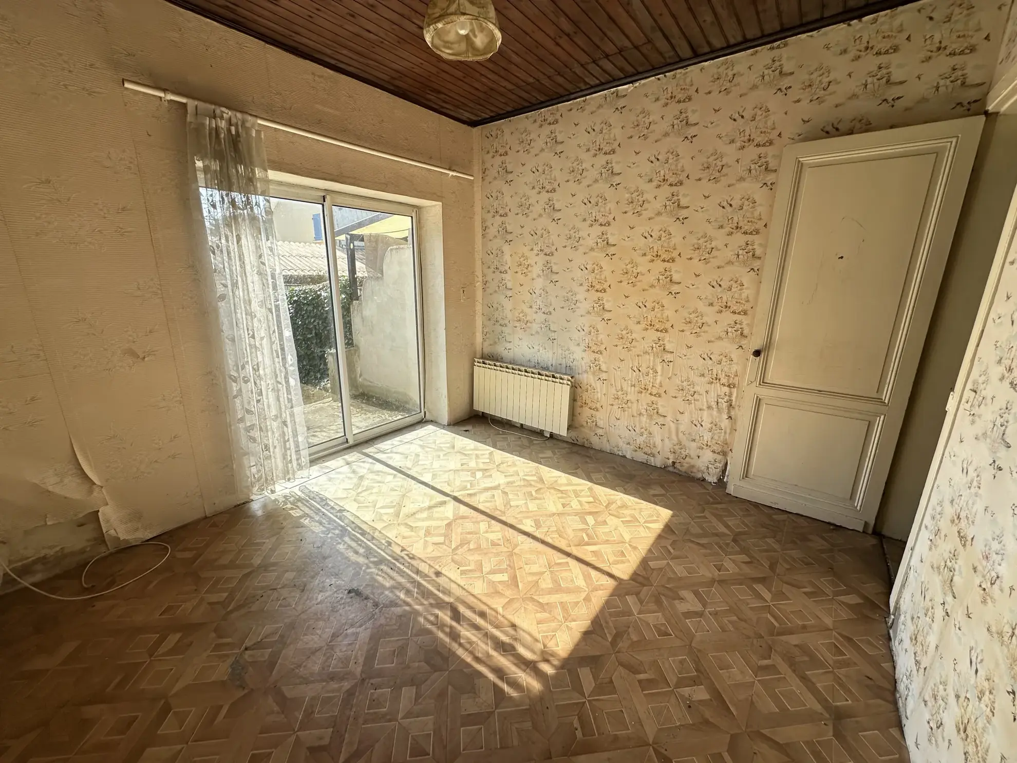 Maison de ville de 76 m² à vendre au centre-ville de Marmande, idéal rénovation 