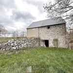 A vendre grange à rénover avec terrain à Saint Flour - 880 m²