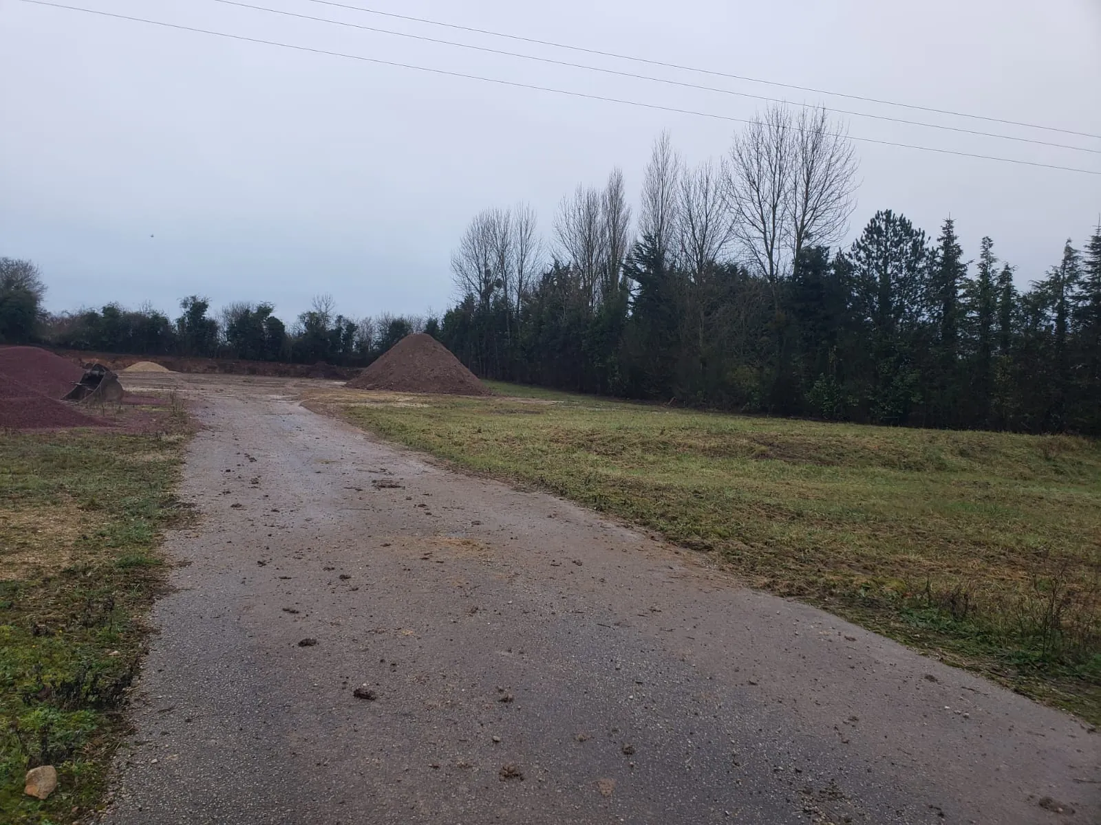 Terrain constructible industriel ou artisanal à vendre à Le Mellerault 