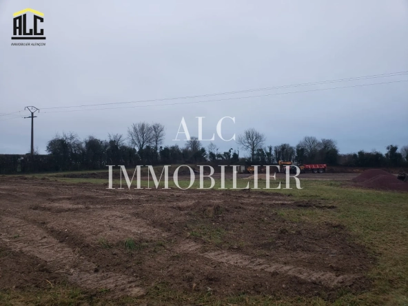 Terrain constructible industriel ou artisanal à vendre à Le Mellerault