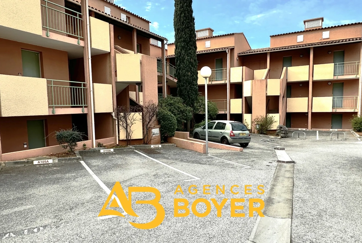 Exclusivité : Appartement T2 avec terrasse et parking à Bandol 