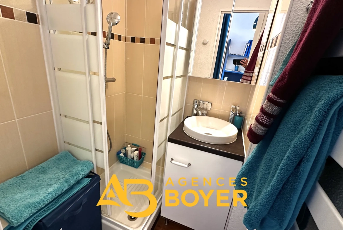 Exclusivité : Appartement T2 avec terrasse et parking à Bandol 