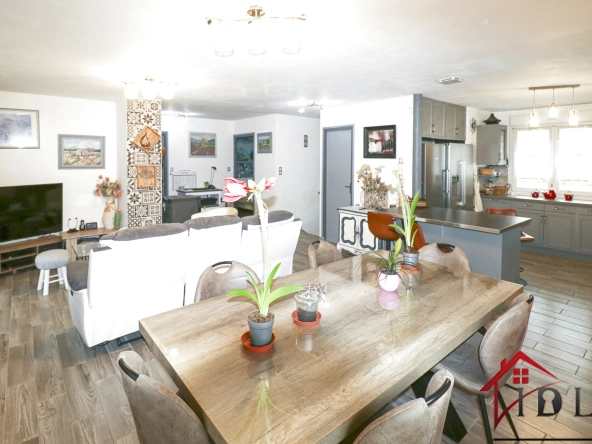 Maison de 145 m² avec 3 chambres et jardin à Granges-Aumontzey 