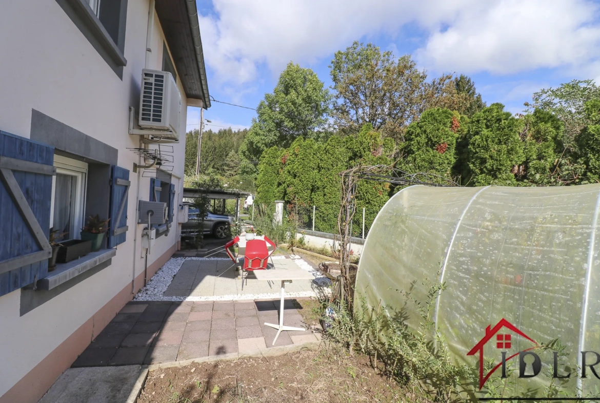 Maison de 145 m² avec 3 chambres et jardin à Granges-Aumontzey 