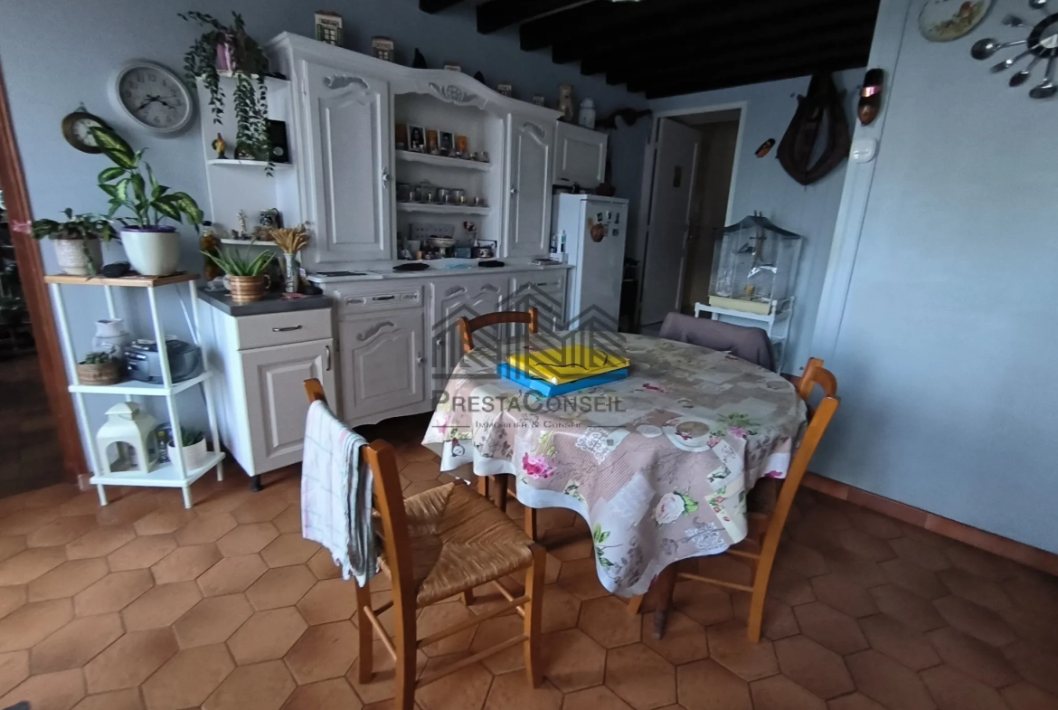 Maison à vendre à Orival – Viager occupé avec jardin de 1200 m² 