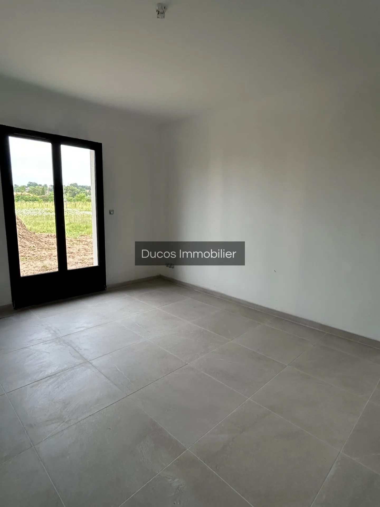 Maison neuve à vendre à Sainte Bazeille proche Marmande, 3 chambres, terrasse, jardin 