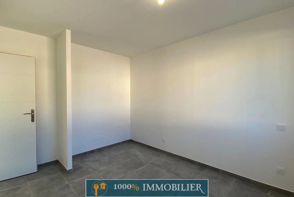 Villa neuve de 98 m² avec garage à Pouzolles - Terrasse et jardin piscinable 