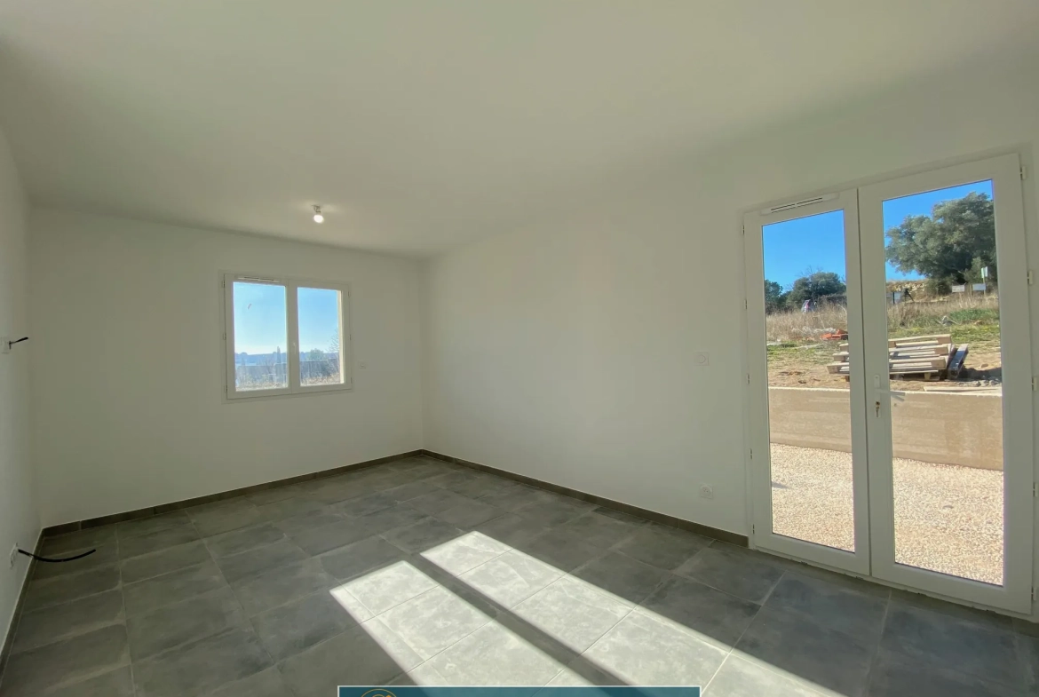 Villa neuve de 98 m² avec garage à Pouzolles - Terrasse et jardin piscinable 