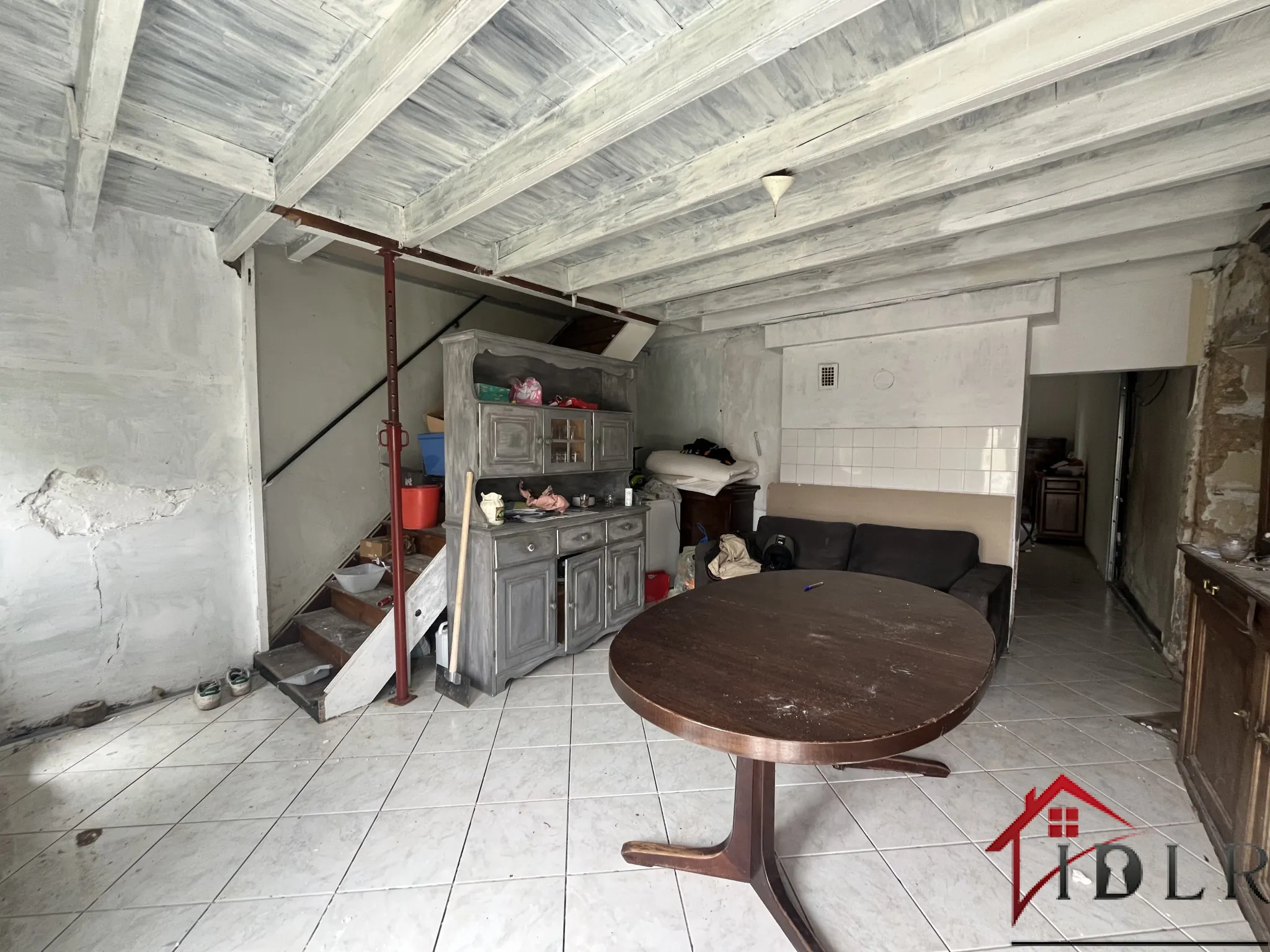 Maison à rénover à Damrémont avec potentiel important et terrain accessible 