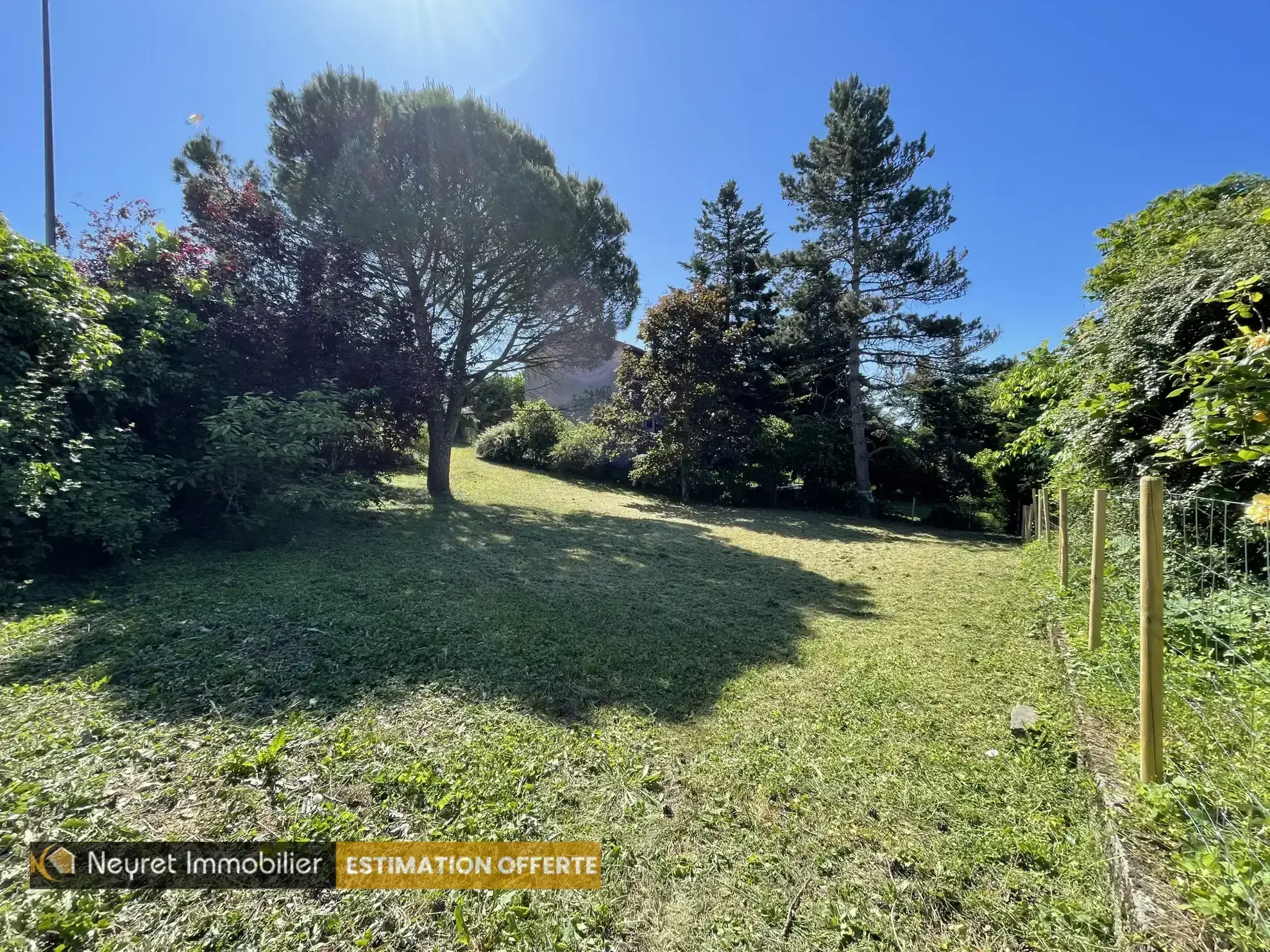 terrain constructible de 570 m² à Millery – permis accepté, proximité centre 