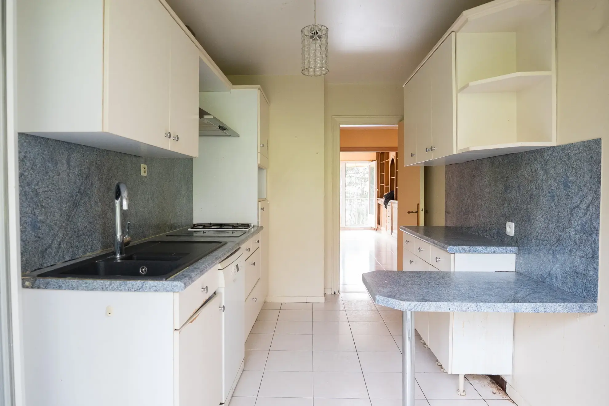 Vente d'un appartement lumineux de 3 pièces à Chennevières-sur-Marne avec vue sur Paris 