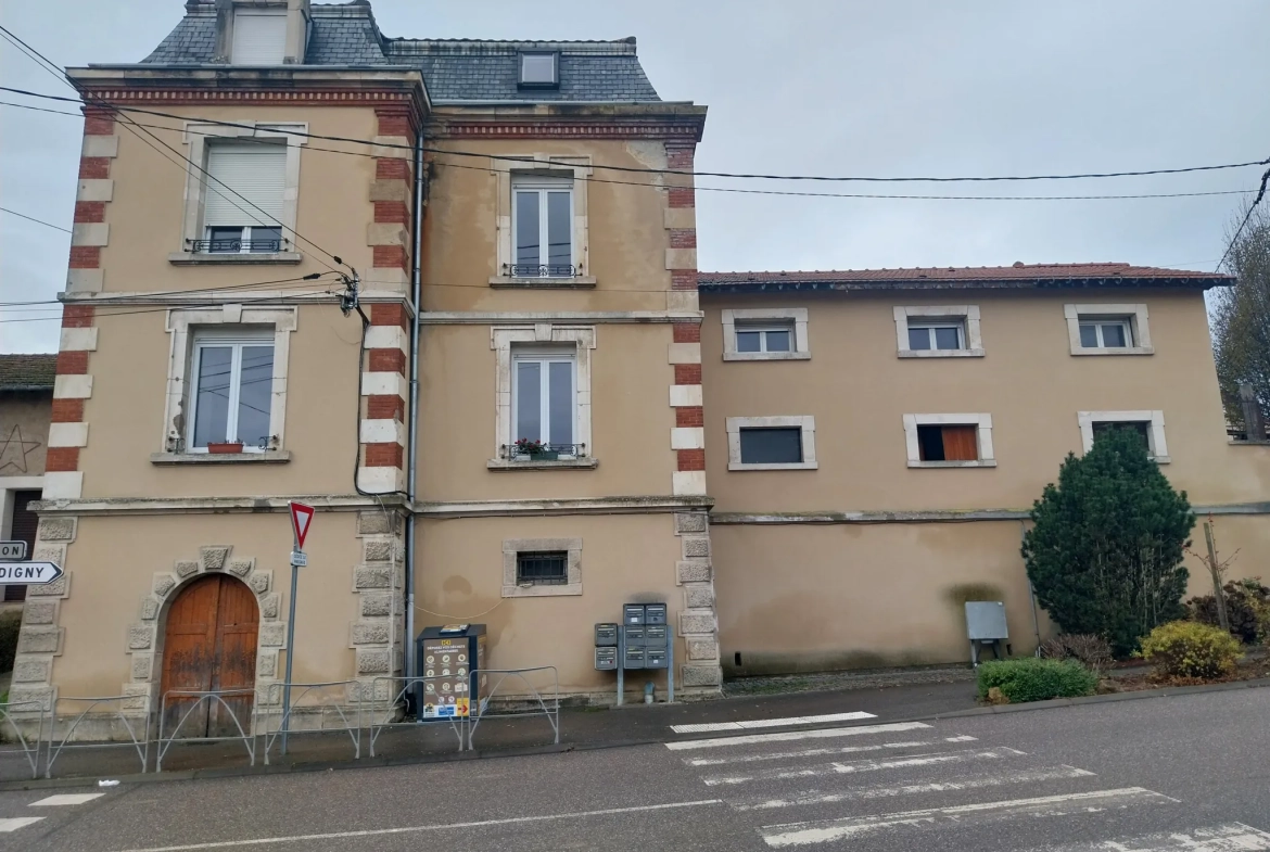Immeuble de rapport à Bouxières sous Froidmont avec potentiel d'évolution 
