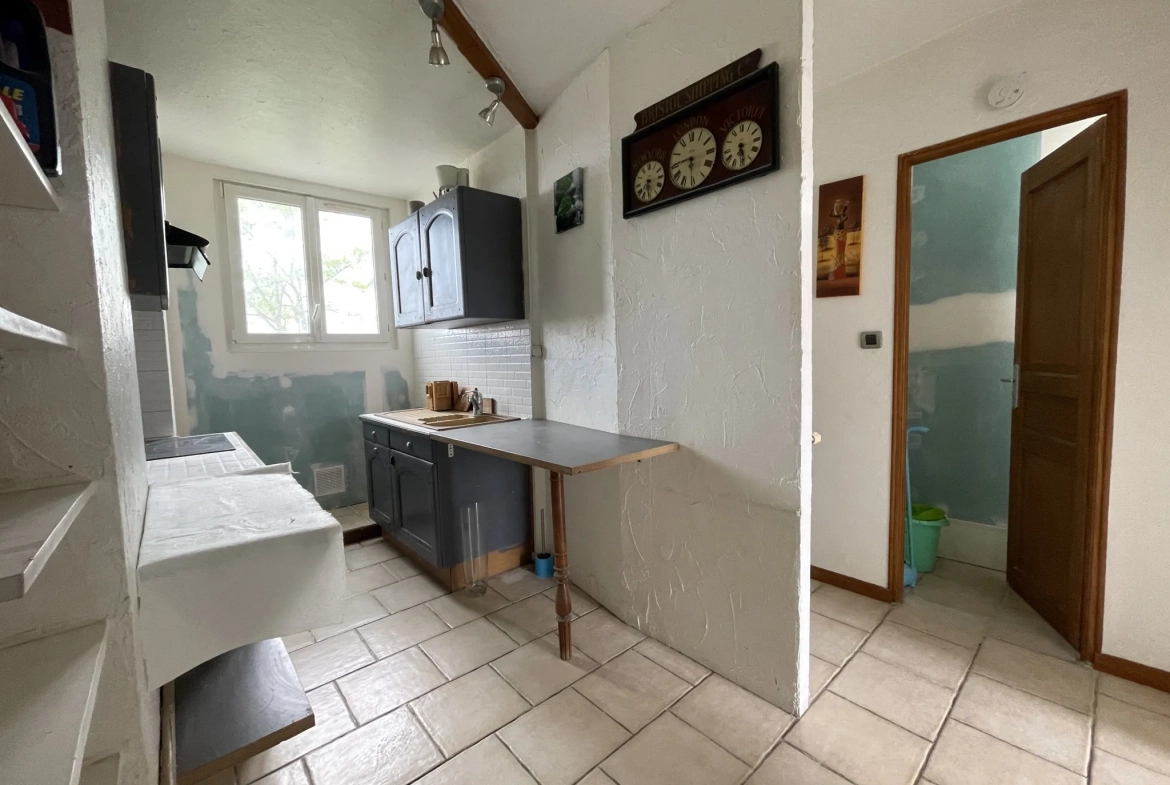 Appartement 38m² avec cave et balcon à Saint-Maur proche RER et place Kennedy 