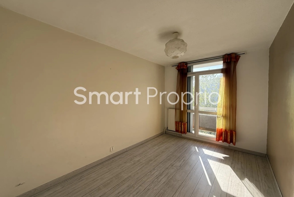 Appartement traversant de 82 m² avec balcon à Lormont 