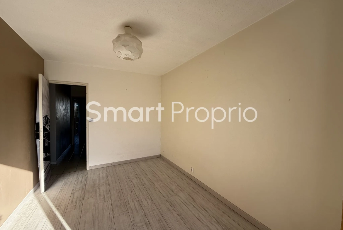 Appartement traversant de 82 m² avec balcon à Lormont 