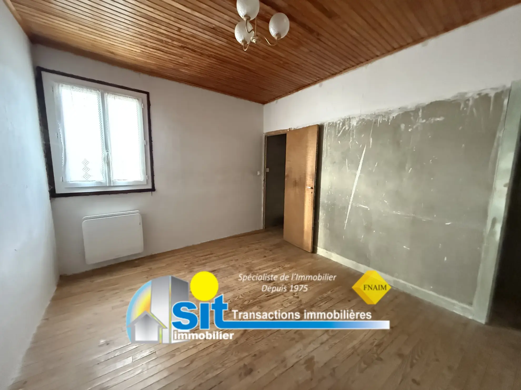 Ferme à rénover à Vernioz - 82 m², terrain 1519 m², proche Vienne 