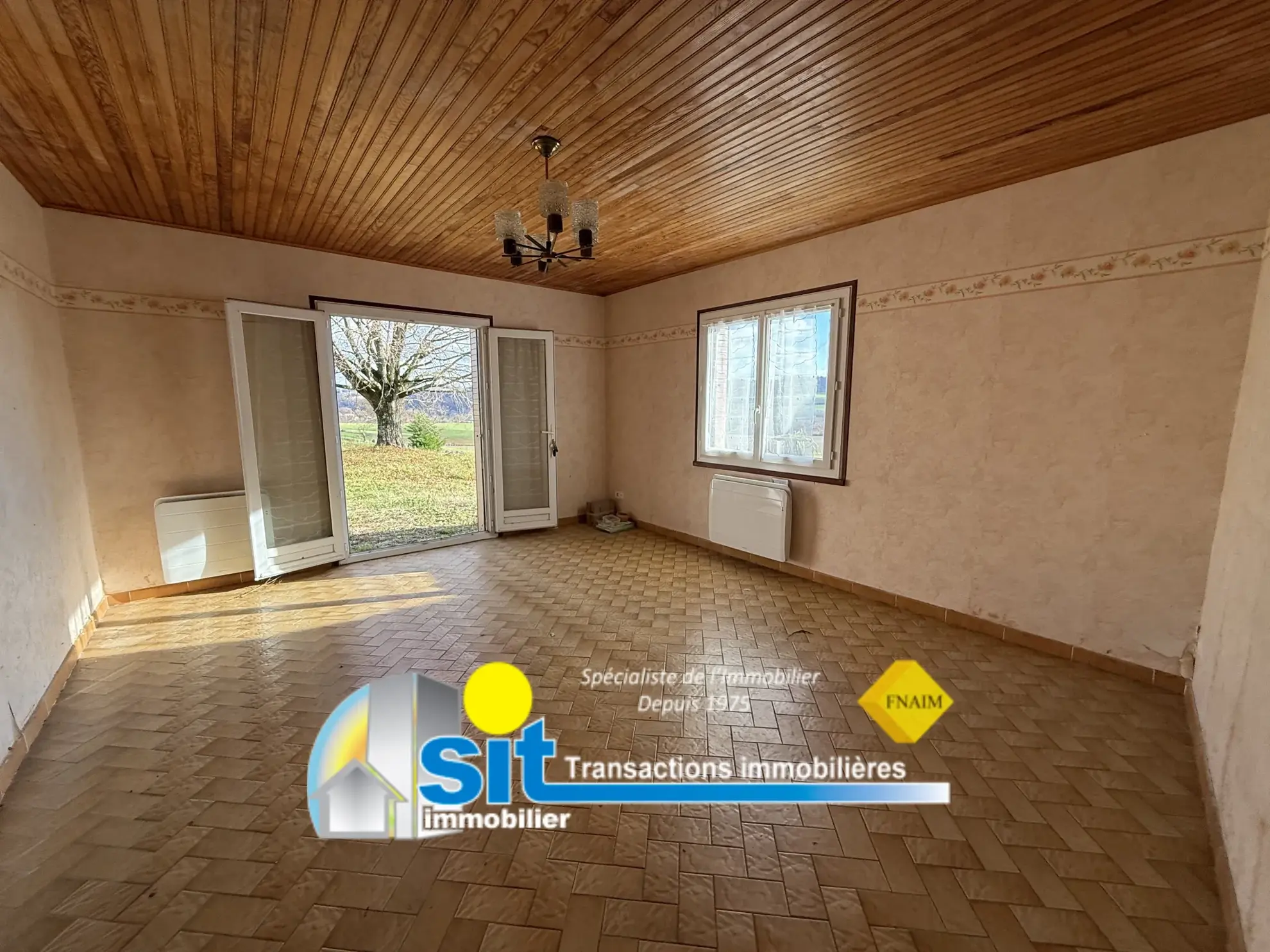 Ferme à rénover à Vernioz - 82 m², terrain 1519 m², proche Vienne 