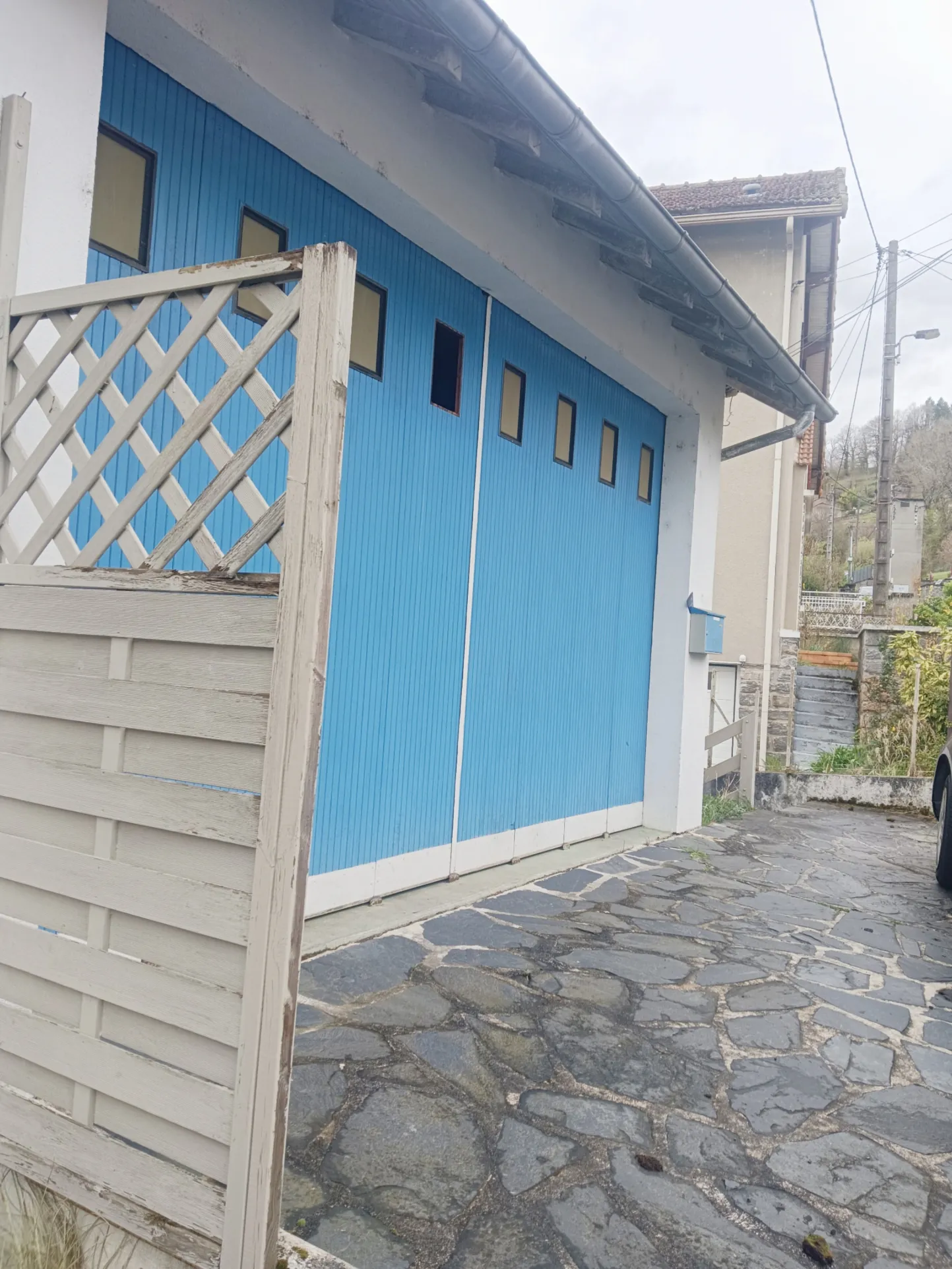Maison familiale avec studio indépendant et potentiel de division à Tulle 