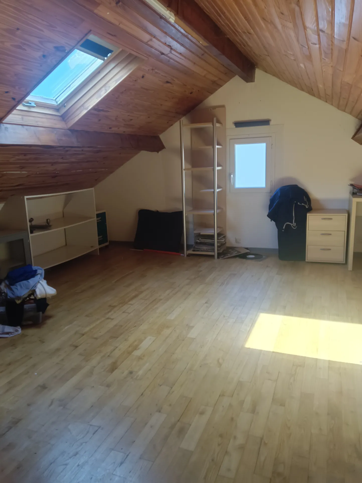 Maison familiale avec studio indépendant et potentiel de division à Tulle 