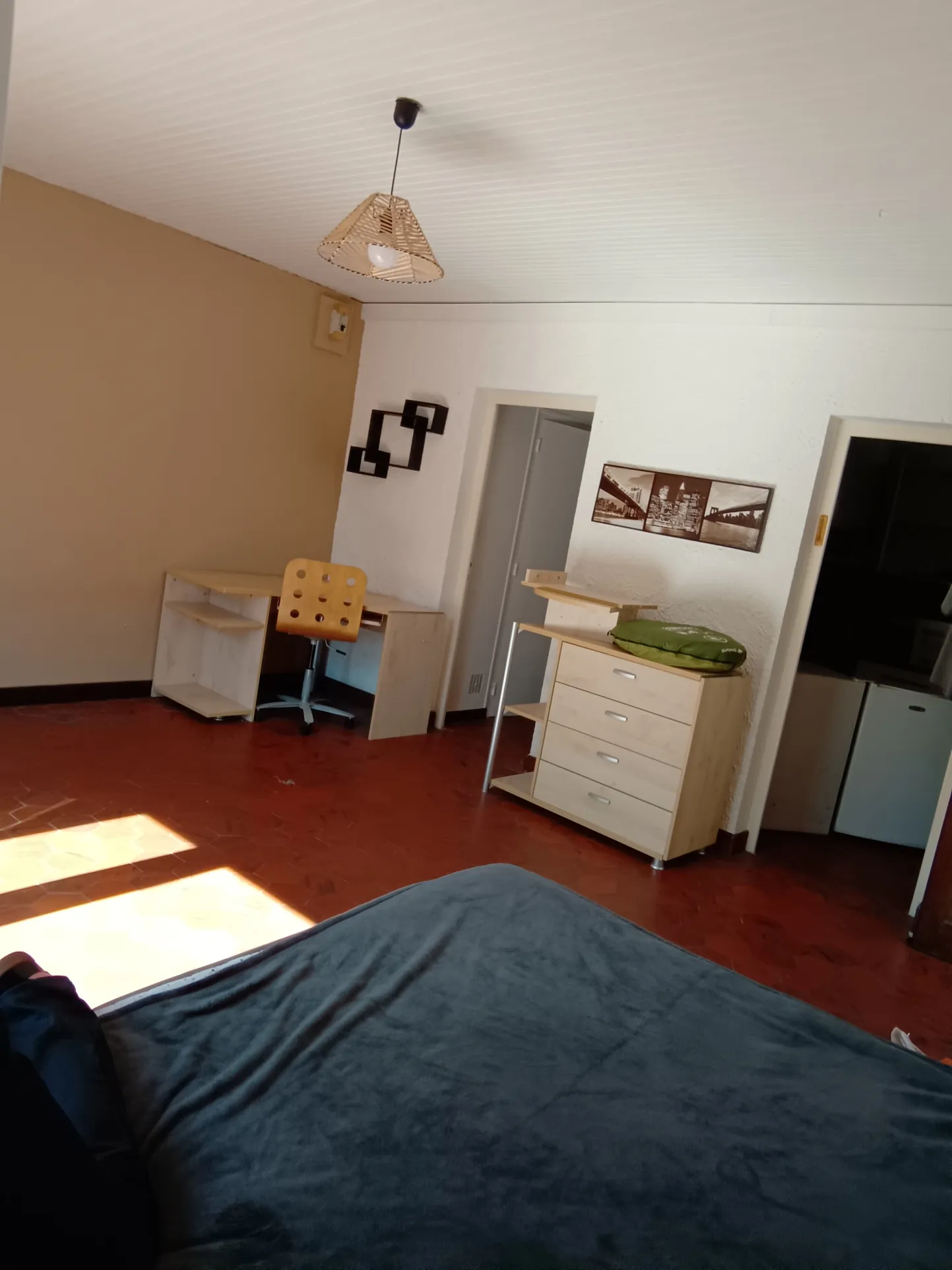 Maison familiale avec studio indépendant et potentiel de division à Tulle 