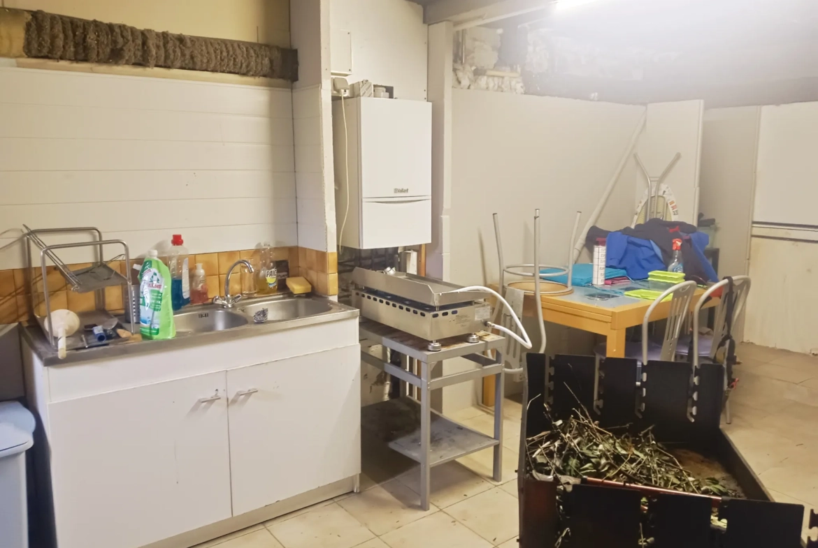 Maison familiale avec studio indépendant et potentiel de division à Tulle 