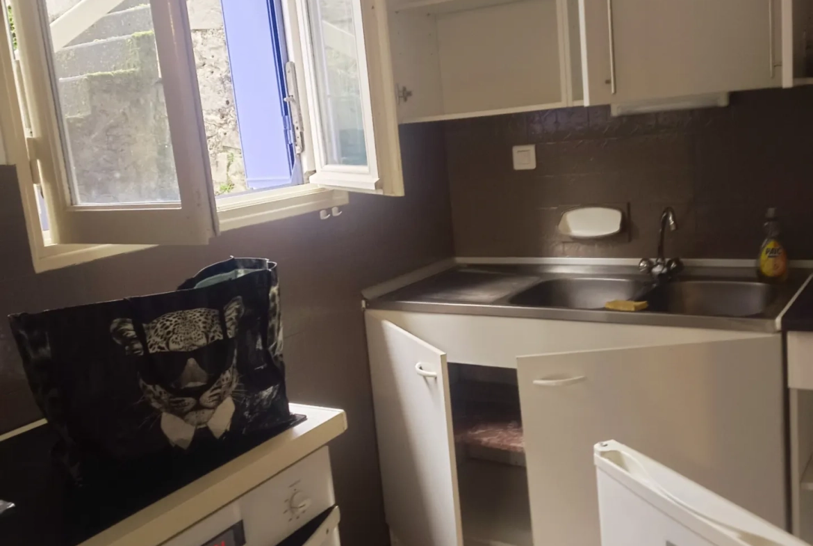 Maison familiale avec studio indépendant et potentiel de division à Tulle 