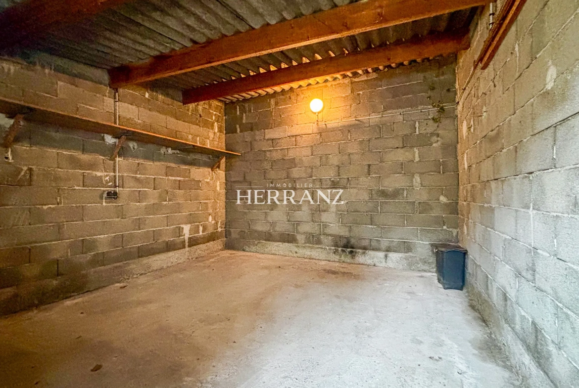 Charmante maison de plain-pied de 38 m2 à Libourne avec garage et stationnement 