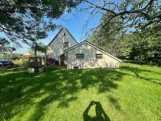 Maison de campagne de 175 m² avec dépendances à Briant (71110) 