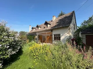 Maison de campagne de 175 m² avec dépendances à Briant (71110) 