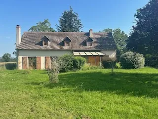 Maison de campagne de 175 m² avec dépendances à Briant (71110) 