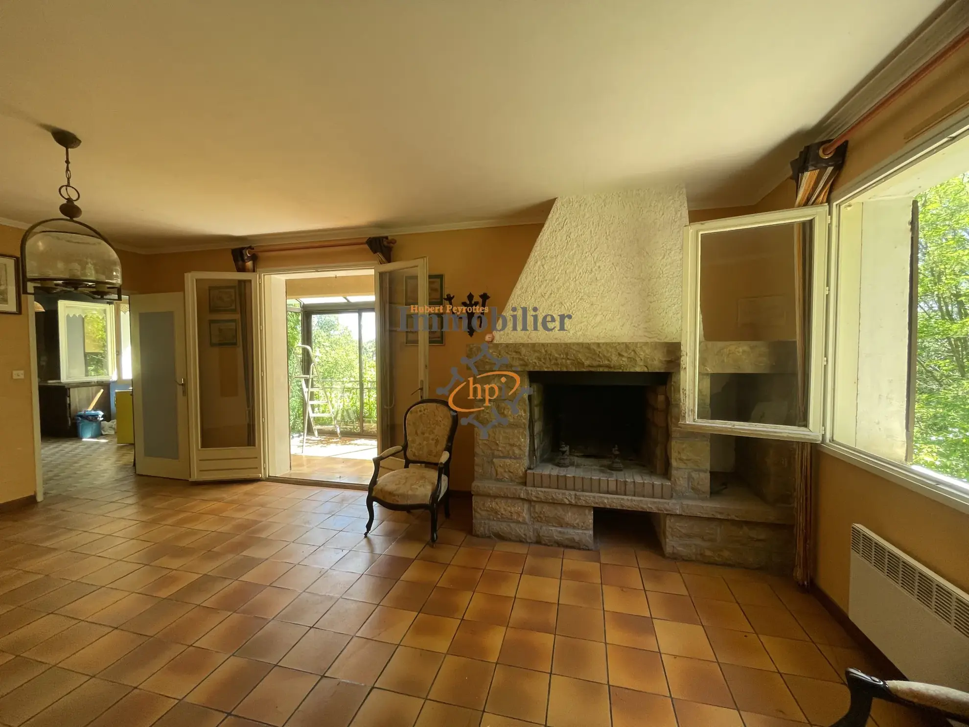 Maison à vendre avec terrain à Saint Affrique - Vue dégagée et environnement paisible 