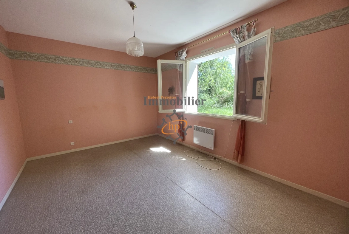Maison à vendre avec terrain à Saint Affrique - Vue dégagée et environnement paisible 