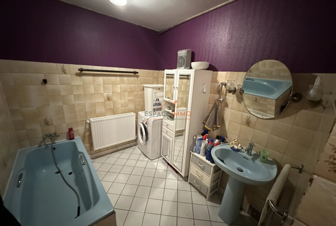 Maison à rénover avec 4 chambres au centre d'Anzin - Opportunité d'investissement 