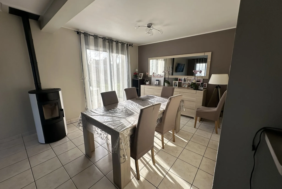 Maison familiale de 95 m² avec jardin à La Chapelle Neuve 