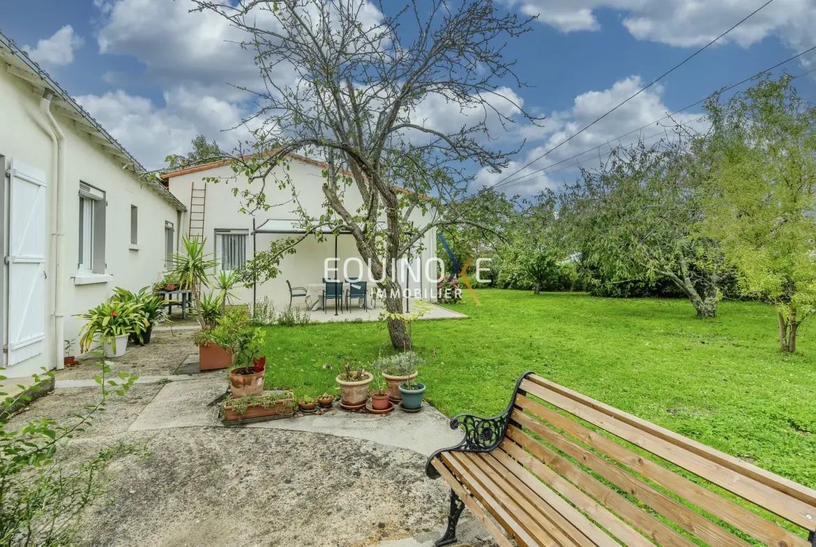 Maison 4 pièces avec 3 chambres et bureau à La Chapelle Basse Mer 
