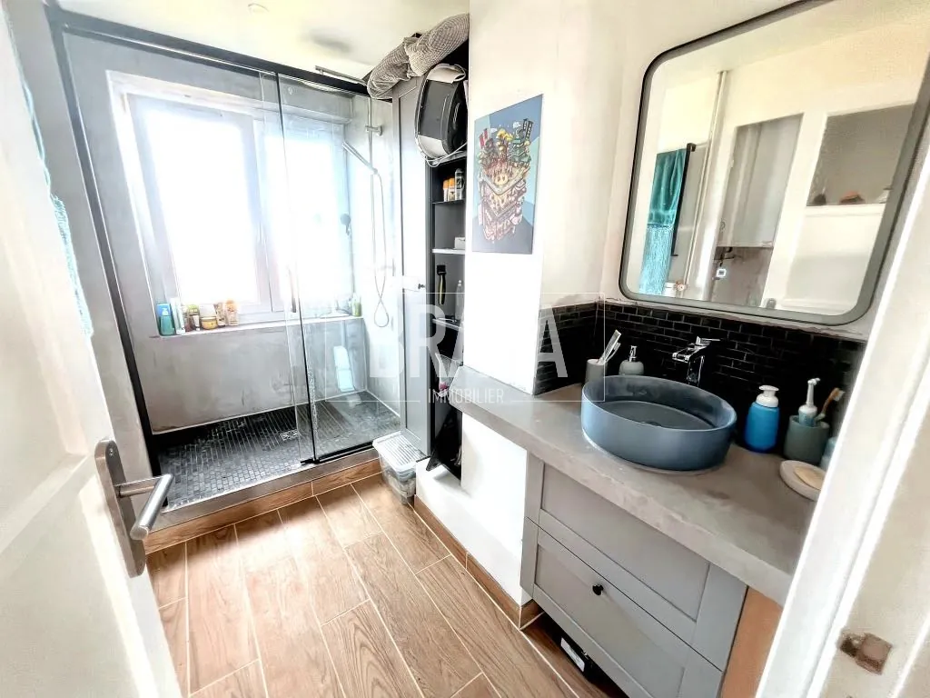 Appartement lumineux à vendre à Outreau, 2 chambres, parking et caves 