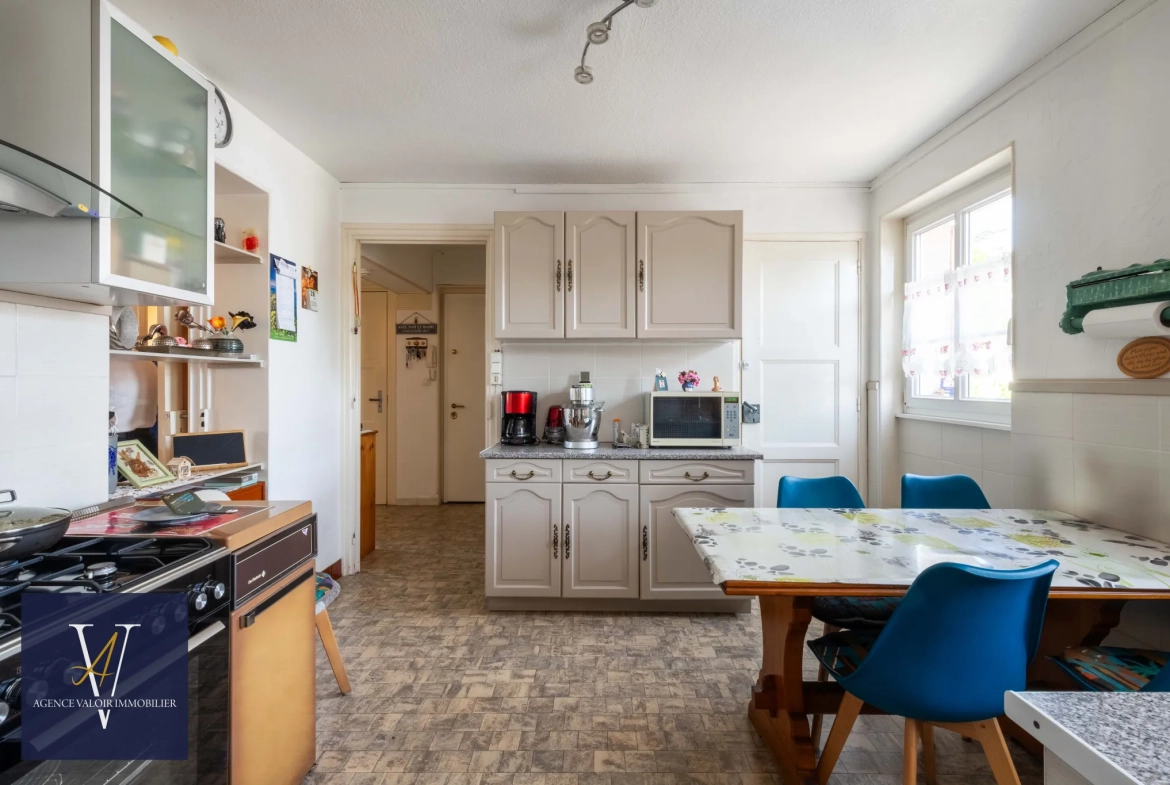 Bel appartement lumineux de 80 m² à Cernay - Résidence calme et proche commodités 