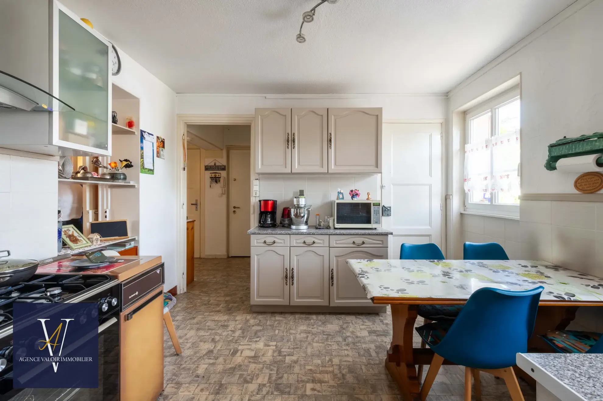 Bel appartement lumineux de 80 m² à Cernay - Résidence calme et proche commodités 