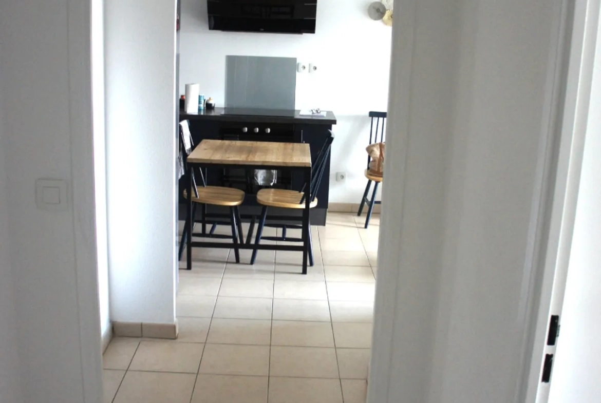 Appartement T3 à vendre à Blaye avec balcon et parking – Investissement idéal 