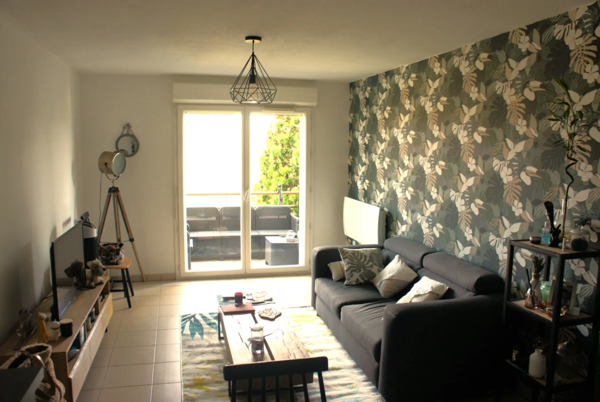 Appartement T3 à vendre à Blaye avec balcon et parking – Investissement idéal 