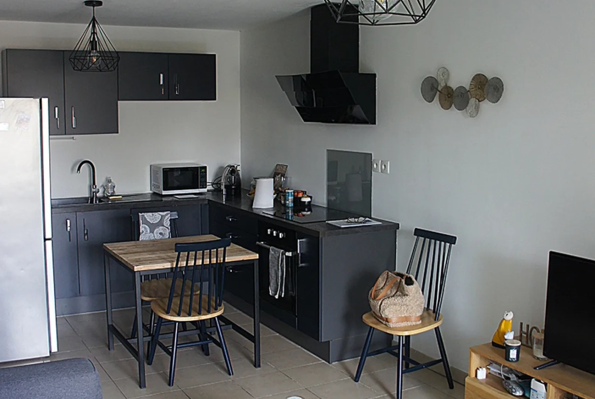 Appartement T3 à vendre à Blaye avec balcon et parking – Investissement idéal 