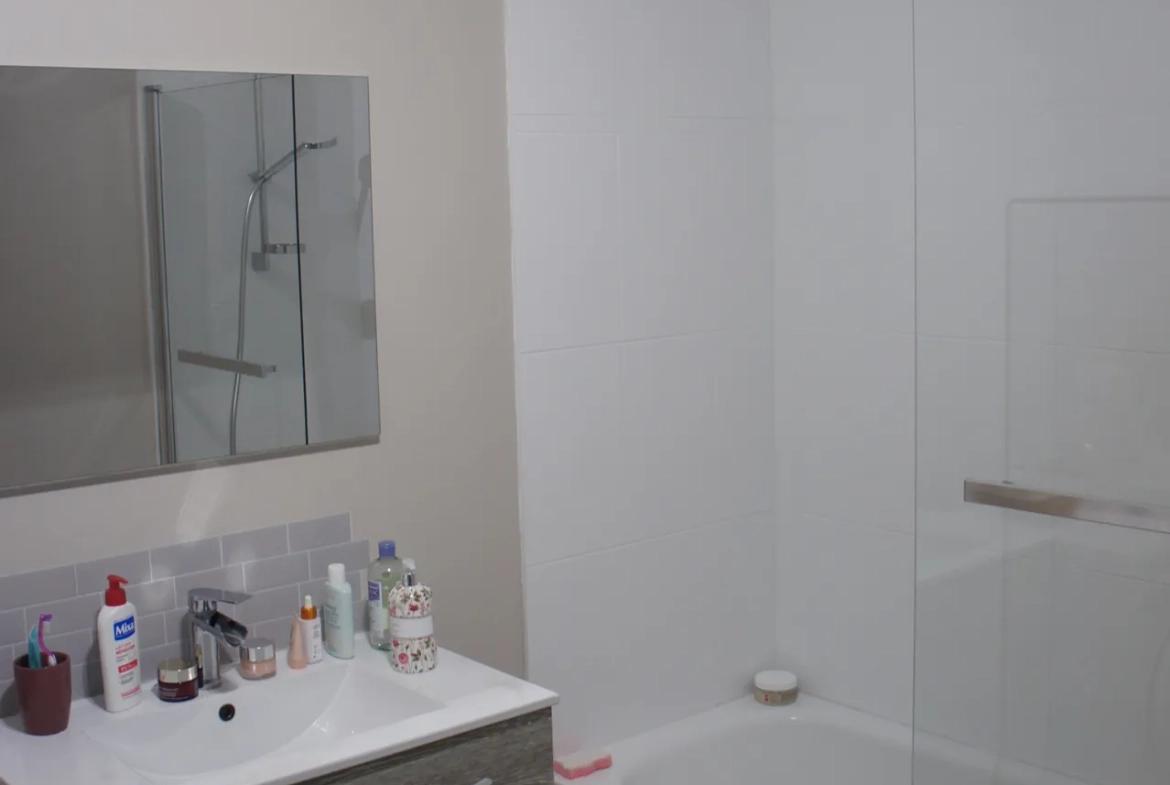 Appartement T3 à vendre à Blaye avec balcon et parking – Investissement idéal 