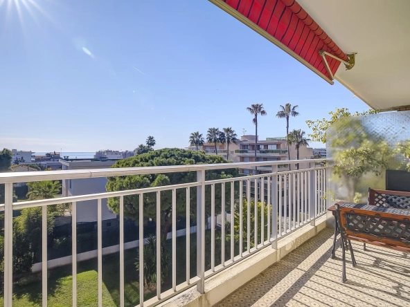Studio avec terrasse et vue mer à Cagnes-sur-Mer, Quartier Vespins