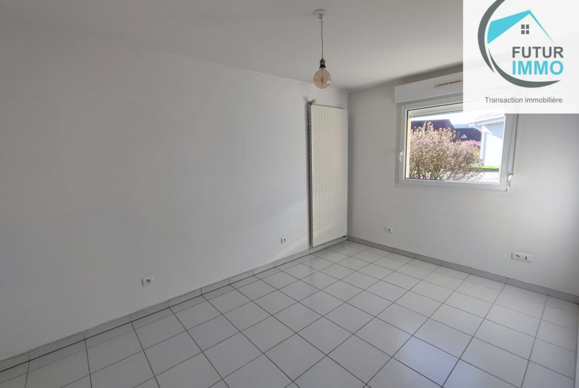 Maison 140 m² à Mathay avec jardin, garage et 4 chambres 